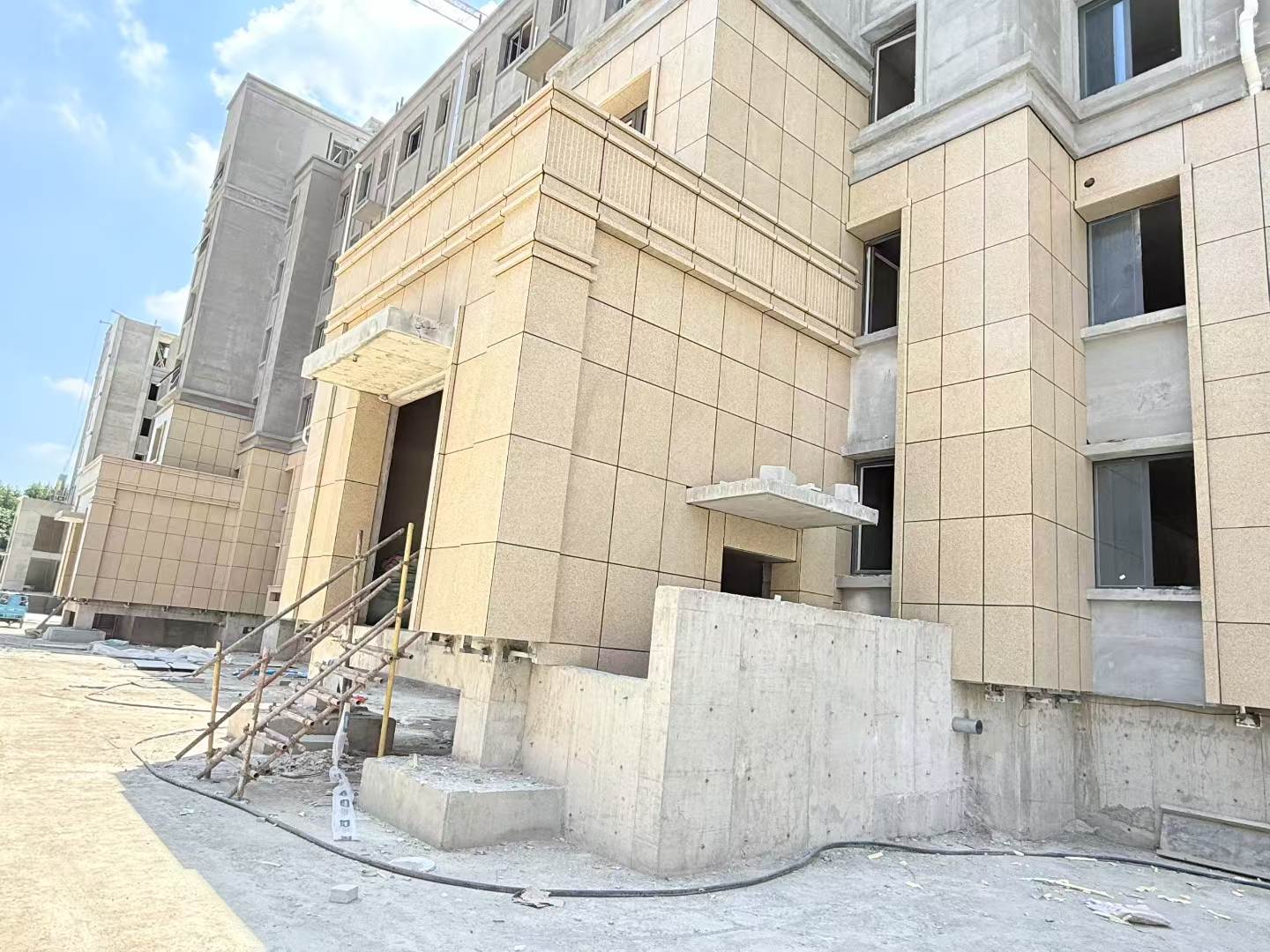 达州 黄金麻干挂，工地实拍